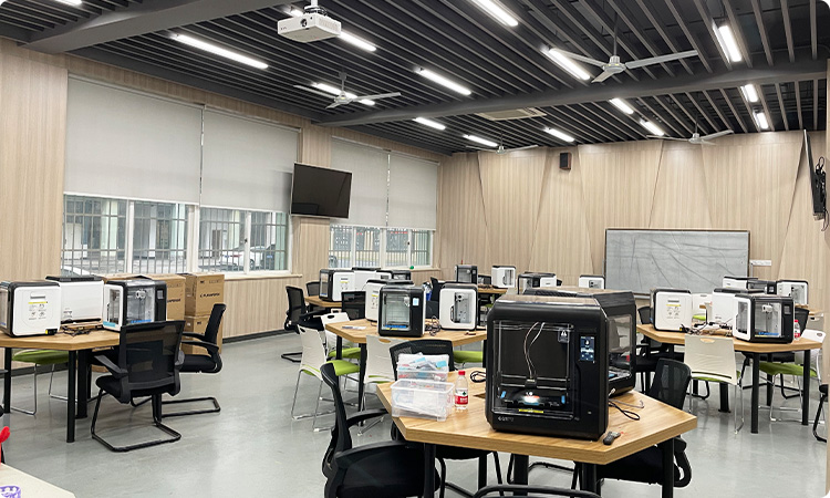 3D Printing Lab of Ningbo University of Finance & Economics